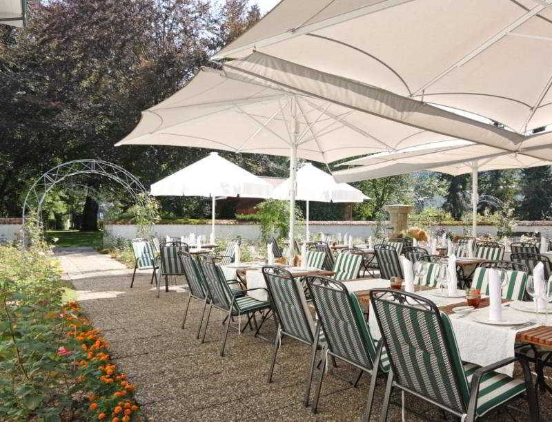 Hotel Schloss Huenigen Konolfingen Restaurante foto